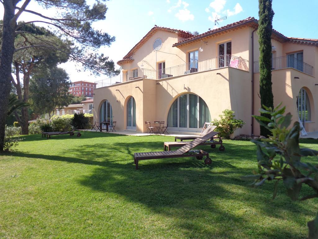 Appartement Villa Angelina Grimaud Esterno foto